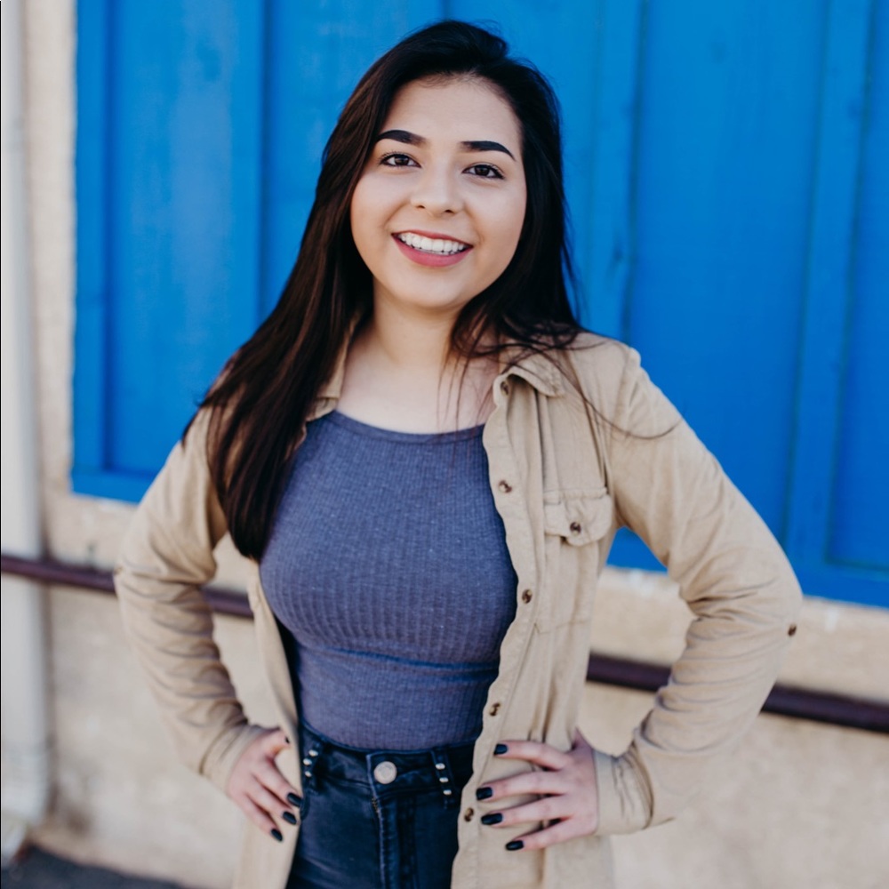 Meet your Posher, Magdalena